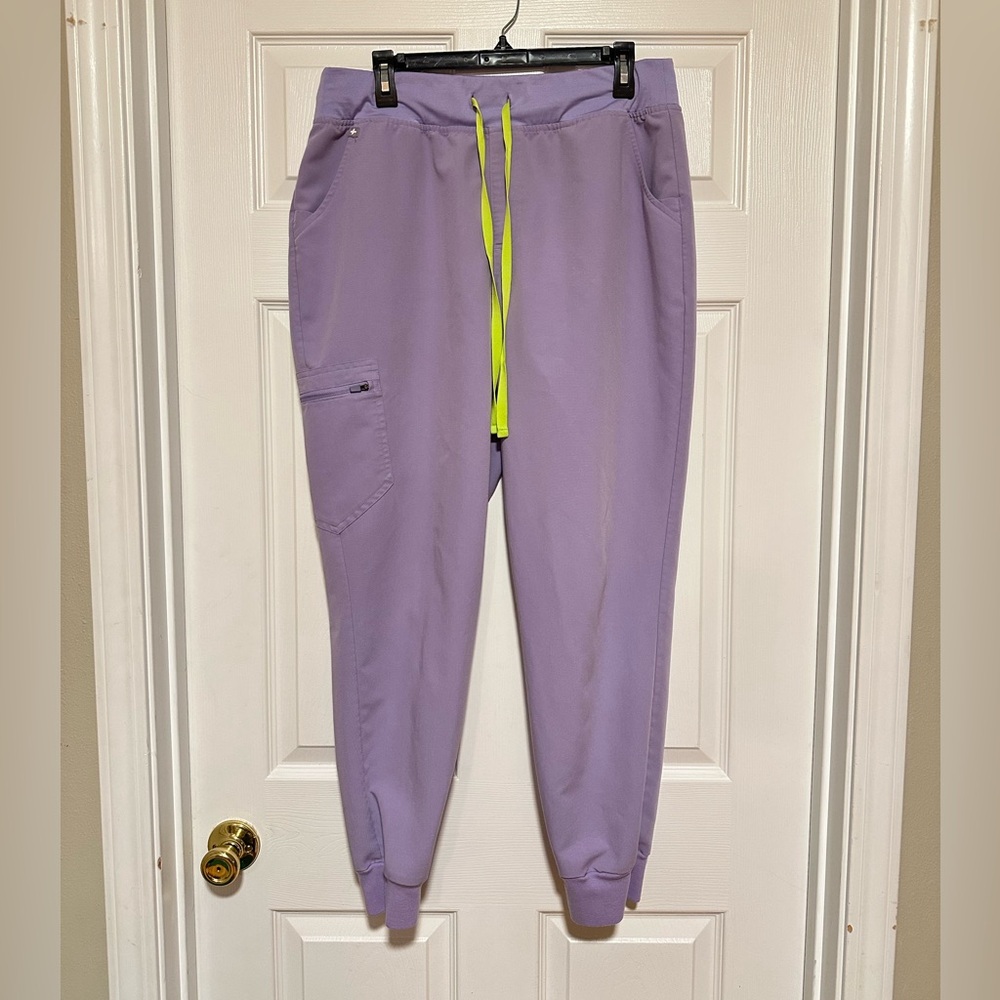 Figs Zamora Joggers- Lavender Dew